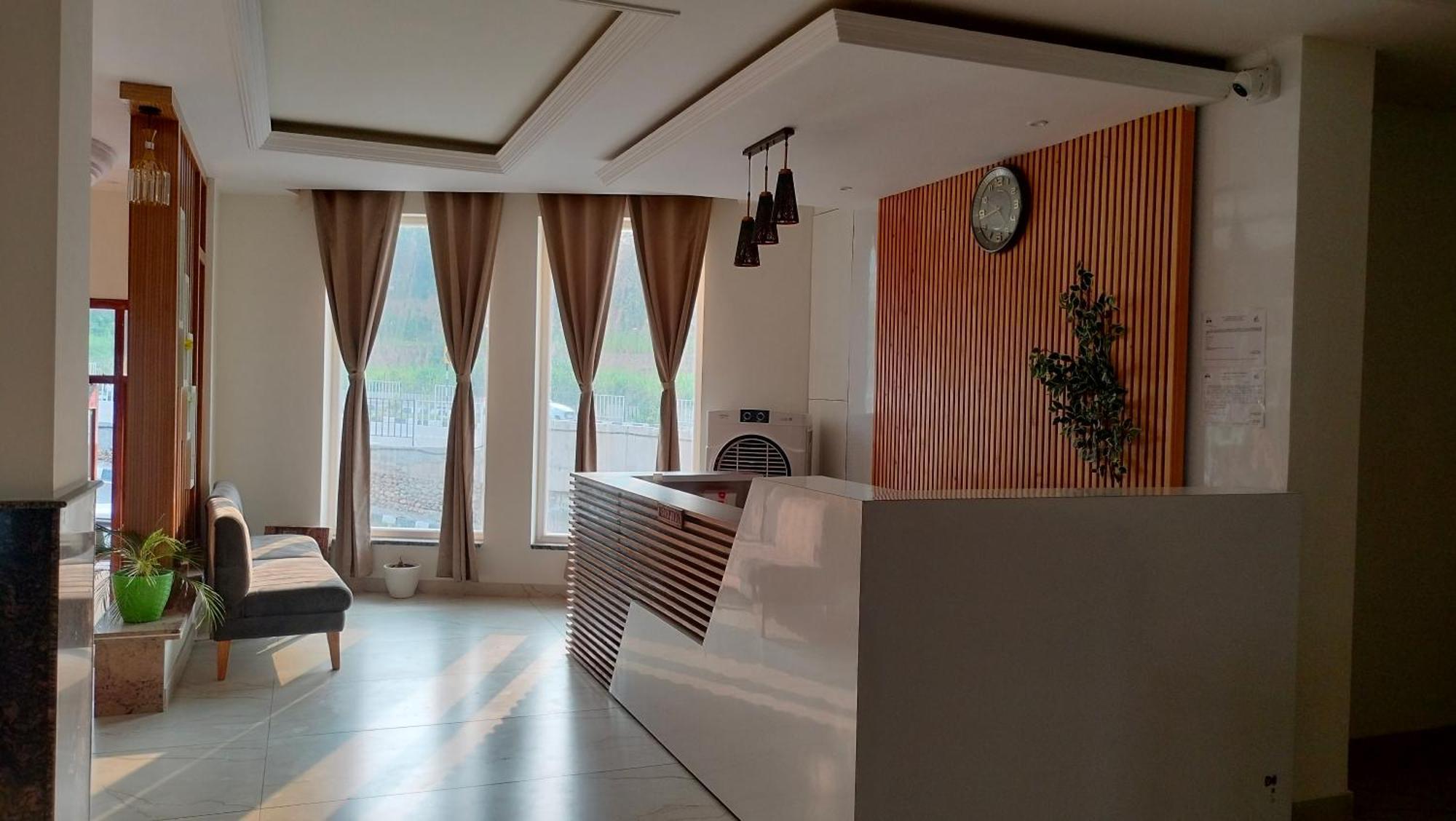 Govind Sagar View Hotel & Restaurant Bilaspur  Extérieur photo