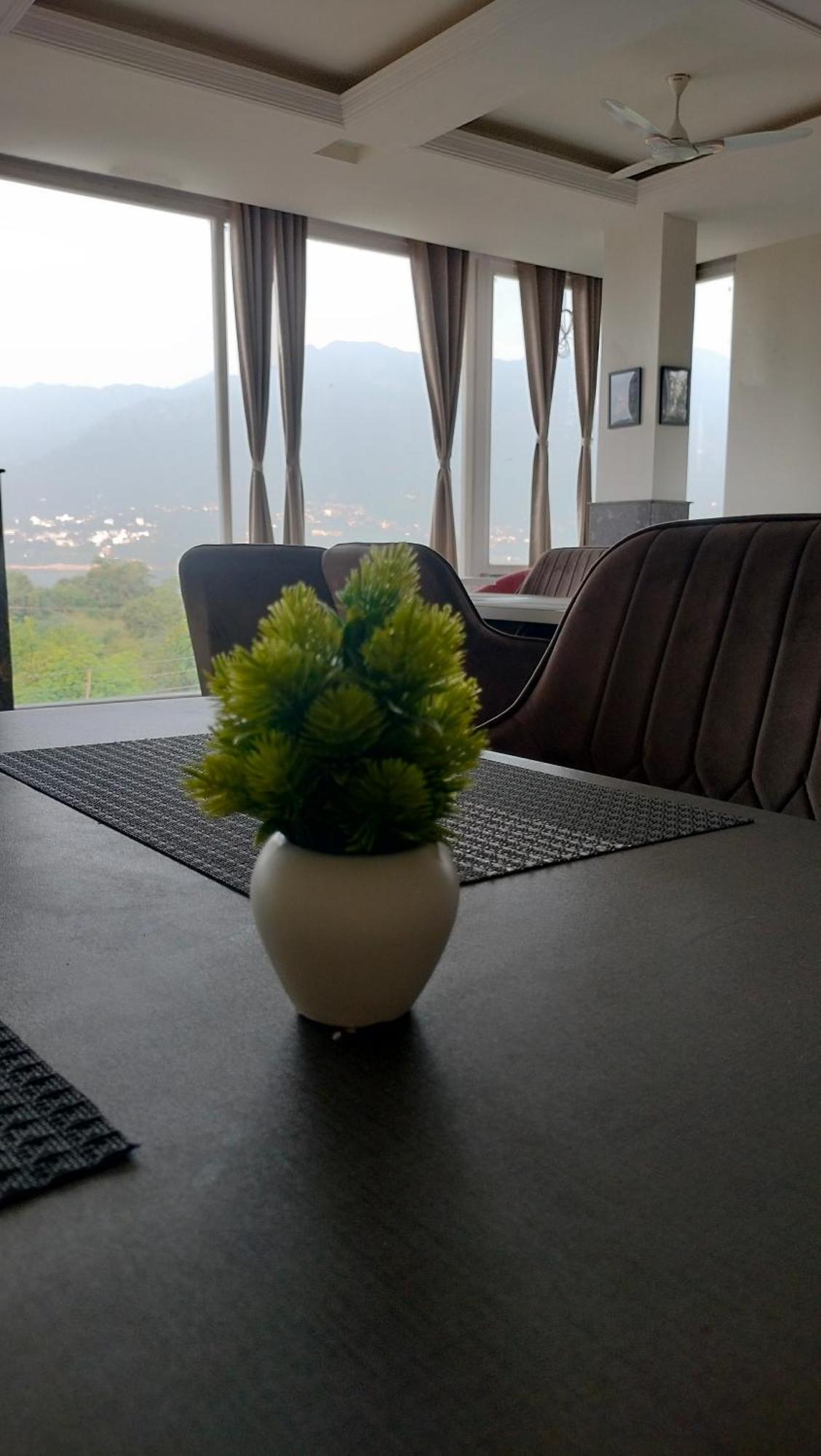 Govind Sagar View Hotel & Restaurant Bilaspur  Extérieur photo