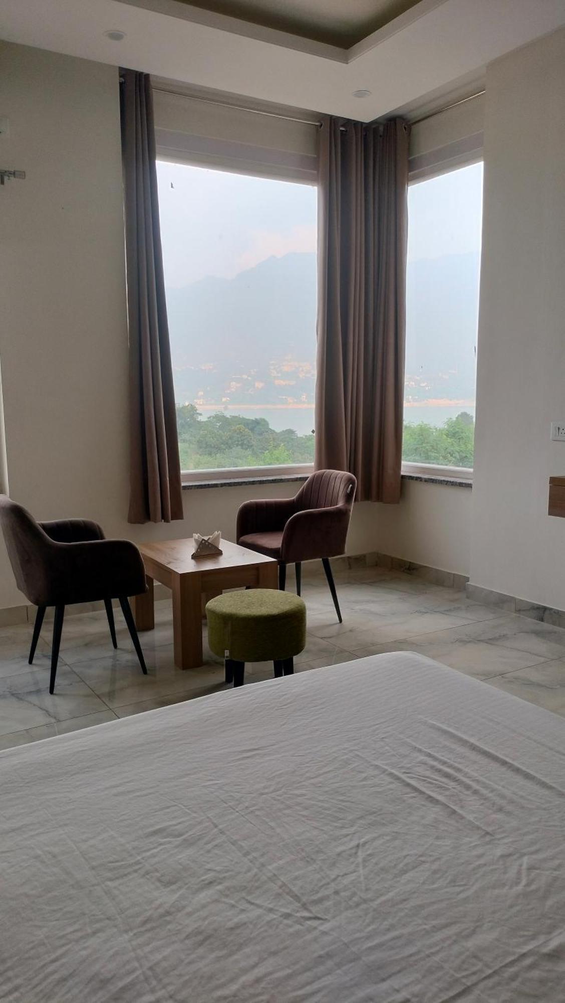Govind Sagar View Hotel & Restaurant Bilaspur  Extérieur photo