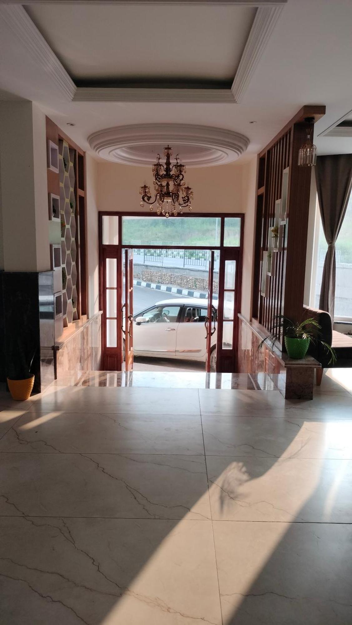 Govind Sagar View Hotel & Restaurant Bilaspur  Extérieur photo