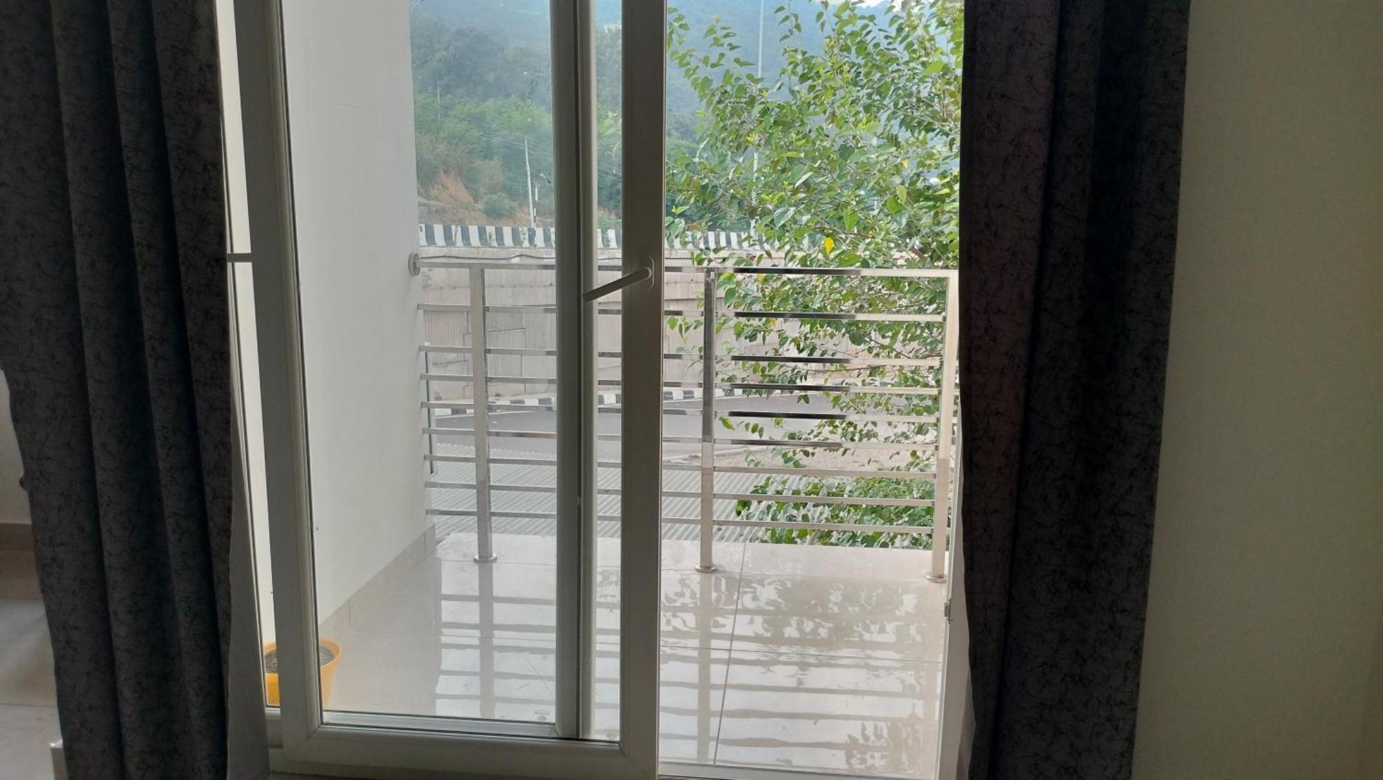 Govind Sagar View Hotel & Restaurant Bilaspur  Extérieur photo